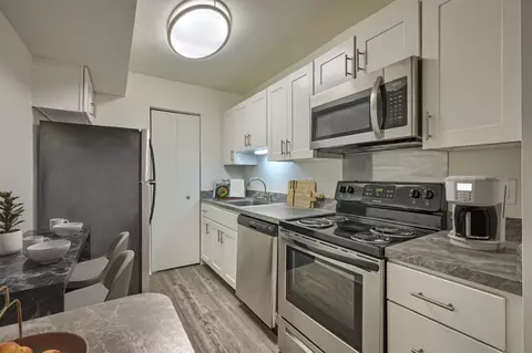 77 Foal Ct #0201, Lancaster, PA 17602