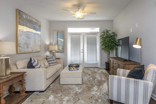 14 Wooster St #223-105, Avery Creek, NC 28704