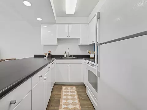 385 S Catalina Ave #313, Pasadena, CA 91106