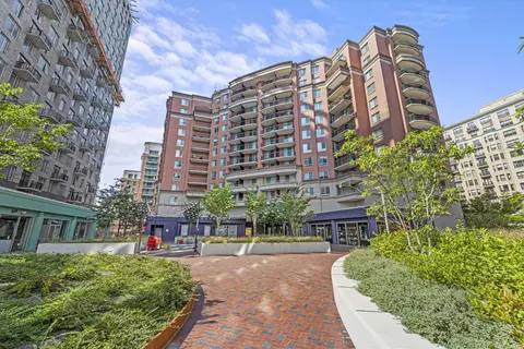 7701 Woodmont Ave #1001, Bethesda, MD 20814