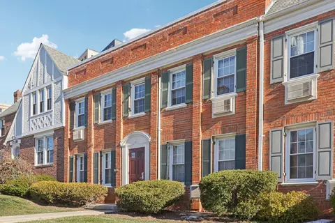 7025 Strathmore St #0373, Chevy Chase, MD 20815