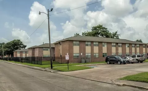 934 W 14th St #10 844, Port Arthur, TX 77640