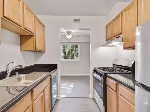5803 Marlboro Pike #STE 104, Forestville, MD 20747