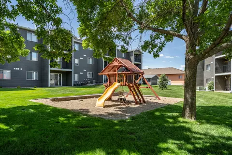 6000 W 43rd St #6010-201, Sioux Falls, SD 57106