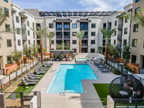 3883 N Central Ave #324, Phoenix, AZ 85012