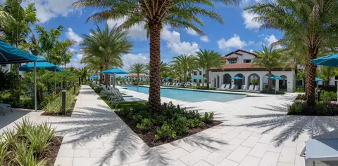 8300 Garden Catalina Cir #724, Lake Worth, FL 33467