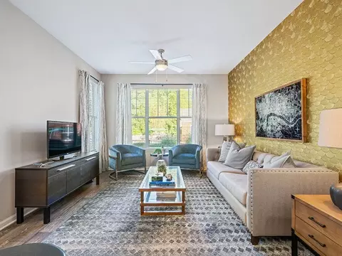 221 Fairforest Way #14208, Greenville, SC 29607