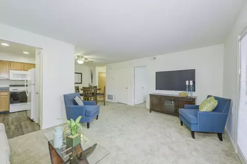 1201 Carson Way #1-103, Greenwood, IN 46143