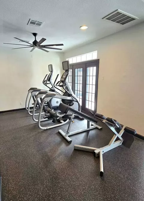 9009 University Pkwy #226, Pensacola, FL 32514