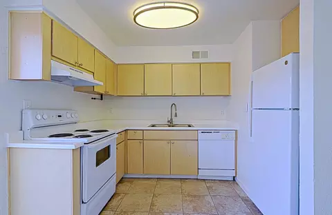 7440 E Thomas Rd #151, Scottsdale, AZ 85251