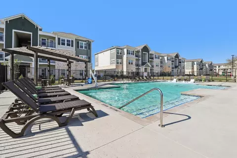 300 S Loop 288 #40283, Denton, TX 76205