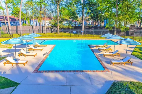 601 Cypress Station Dr #1403, Houston, TX 77090