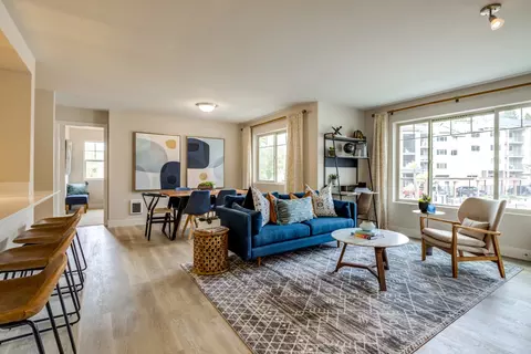 906 NE Lilac St #124-0305, Issaquah, WA 98029