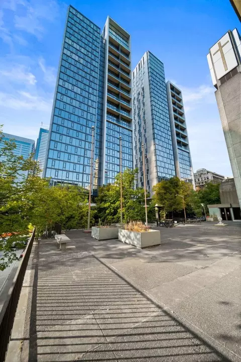 702 Spring St #E2811, Seattle, WA 98104 photo 70