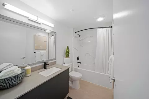 702 Spring St #E2811, Seattle, WA 98104 photo 15