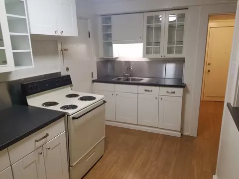 206 Harvard Ave E #06, Seattle, WA 98102