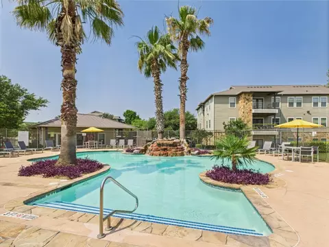 1350 Sadler Dr #101, San Marcos, TX 78666