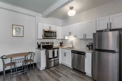 6807 N Sheridan #715, Chicago, IL 60626