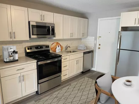 3 Sapling Cir #22, Nashua, NH 03062