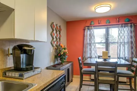 220 W Jersey St #06D, Elizabeth, NJ 07202