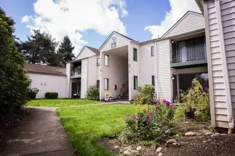 52588 NE Sawyer St #C10, Scappoose, OR 97056