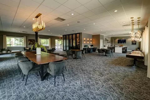 470 Foxboro Dr #182A, Wheeling, IL 60090