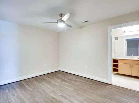 3232 Eastern Ave #512, Baltimore, MD 21224 photo 6