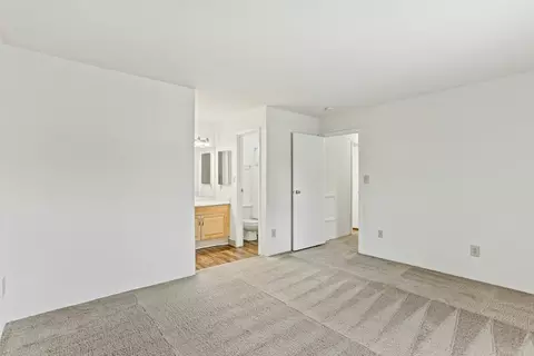 701 College Ln #12, Salisbury, MD 21804