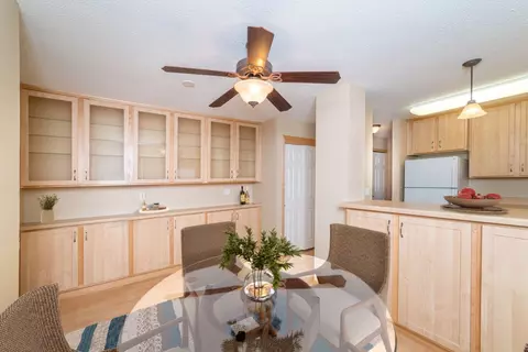 1695 County Road D #232, Maplewood, MN 55109