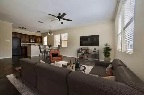 1200 College Ave #208, Fort Worth, TX 76104