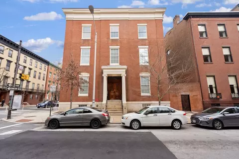 18 W Madison St #402, Baltimore, MD 21201