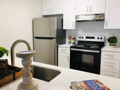11300 3rd Ave NE #320, Seattle, WA 98125