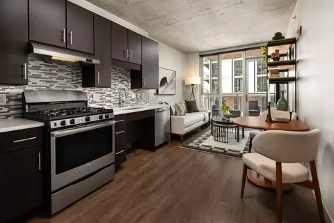 11 S Green St #1307, Chicago, IL 60607