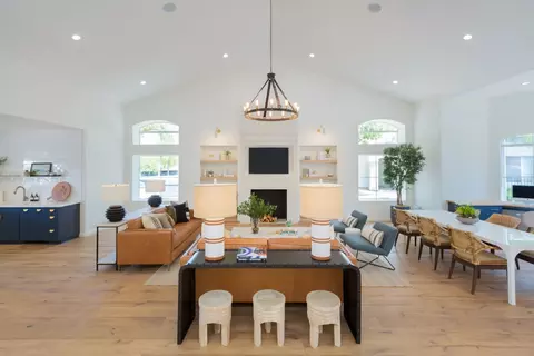 4630 S Lakeshore Dr #224, Tempe, AZ 85282
