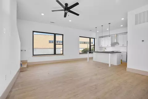 124 31st St #25, Charlotte, NC 28206