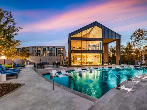 9371 Whistle Stop Pl #3227, Dallas, TX 75231