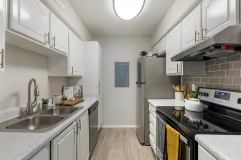 101 E Pipeline Rd #2181, Hurst, TX 76053