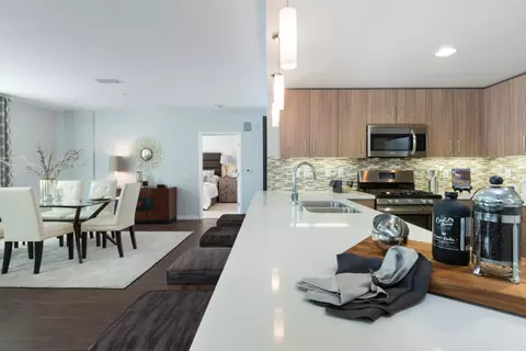 19700 Vallco Pkwy #180, Cupertino, CA 95014