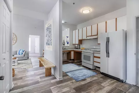 1192 Harbour Dr #204, Wilmington, NC 28401