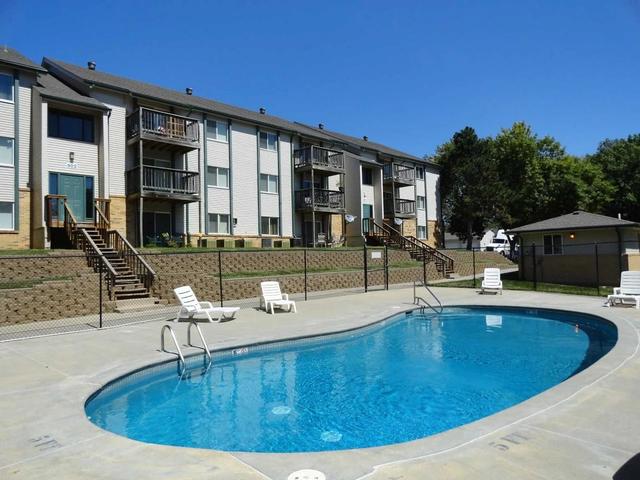 910 Ginny Ave #42, Bellevue, NE 68005