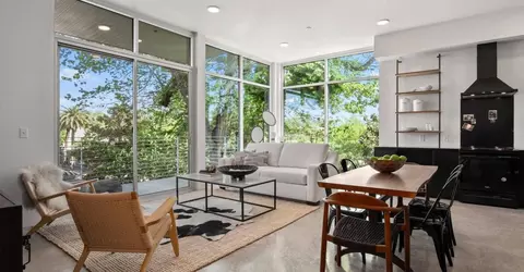 2417 J St #303, Sacramento, CA 95816