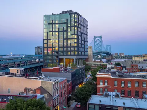 205 Race St #13A, Philadelphia, PA 19106