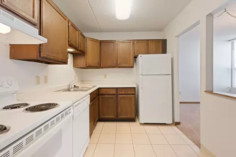 830 13th St S #204, Saint Cloud, MN 56301