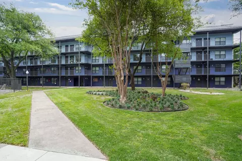 10651 Steppington Dr #1070, Dallas, TX 75230