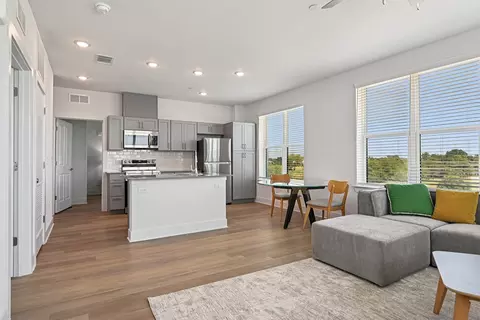 4830 E Rosedale St #02-A321, Fort Worth, TX 76105