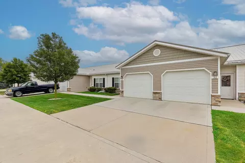 4744 Navarre Ave #40, Oregon, OH 43616