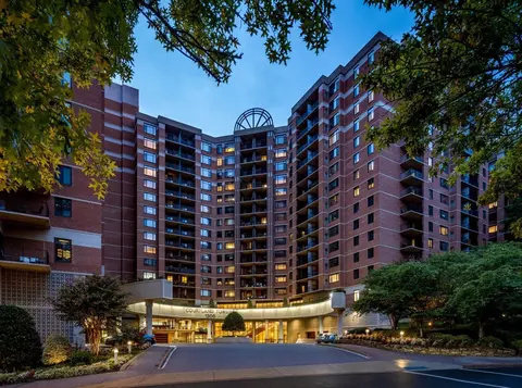 1200 N Veitch St #1128, Arlington, VA 22201