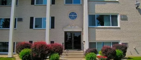 153 Emerson Ave W #153-106, West Saint Paul, MN 55118
