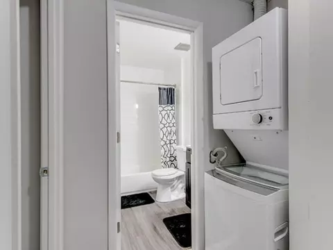 1 Janper Ct #25, Woodlawn, MD 21207