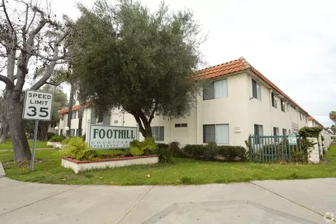 1360 Foothill Dr #069, Vista, CA 92084